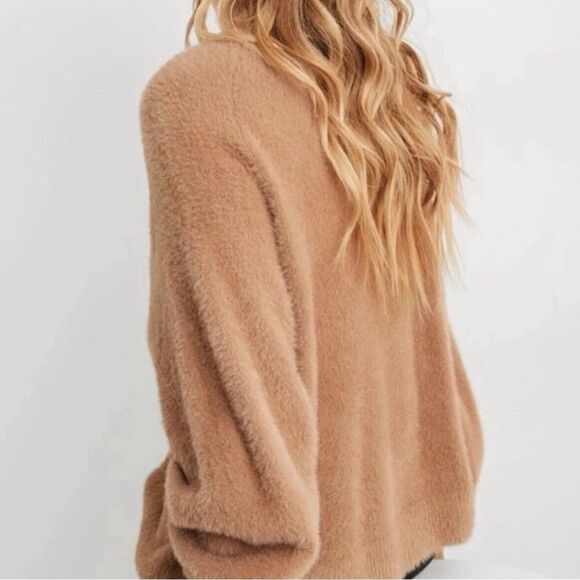 Aerie Flurry Crew Tan Soft Sweater oversized Size Small NWOT - Picture 8 of 8